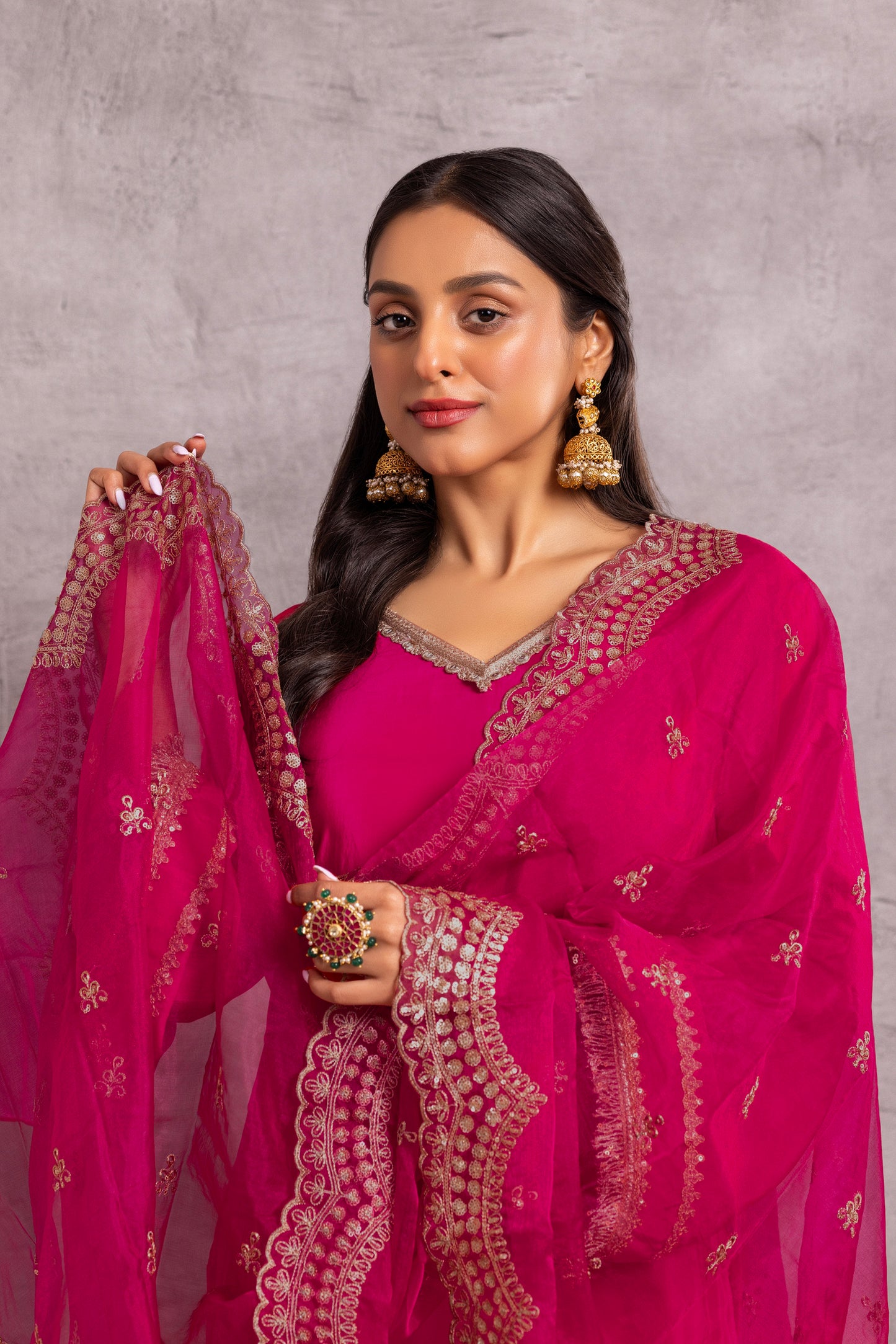 MAGENTA Crepe SUIT SET WITH ORGANZA DUPATTA