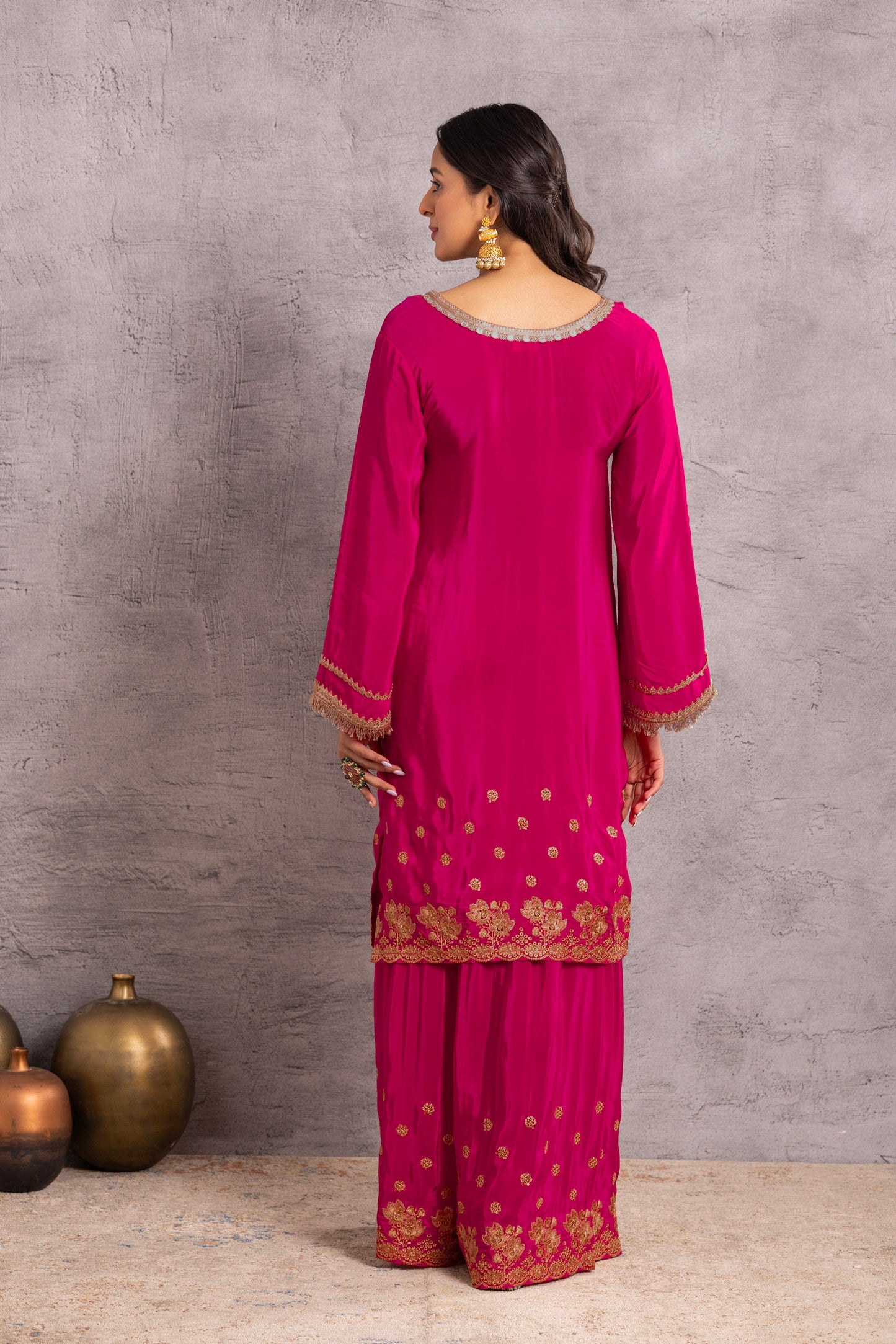 MAGENTA Crepe SUIT SET WITH ORGANZA DUPATTA