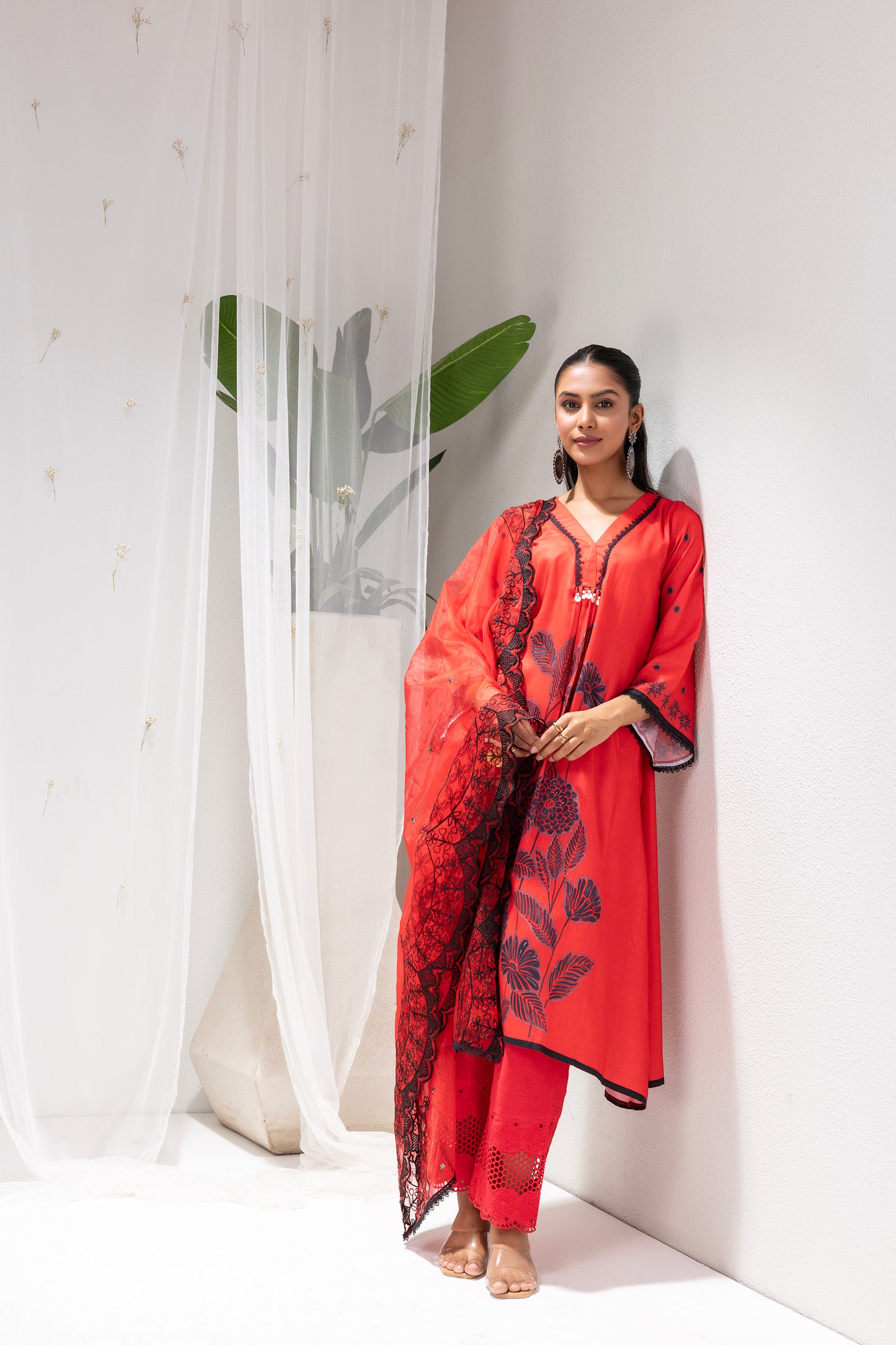 RED AND BLACK FLORAL PRINTED SUIT SET