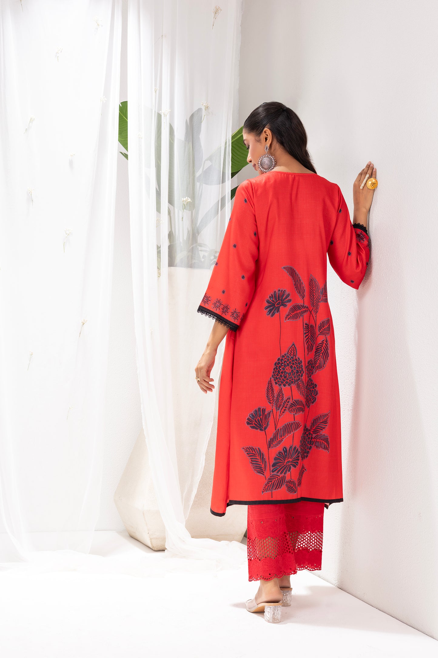 RED AND BLACK FLORAL PRINTED SUIT SET