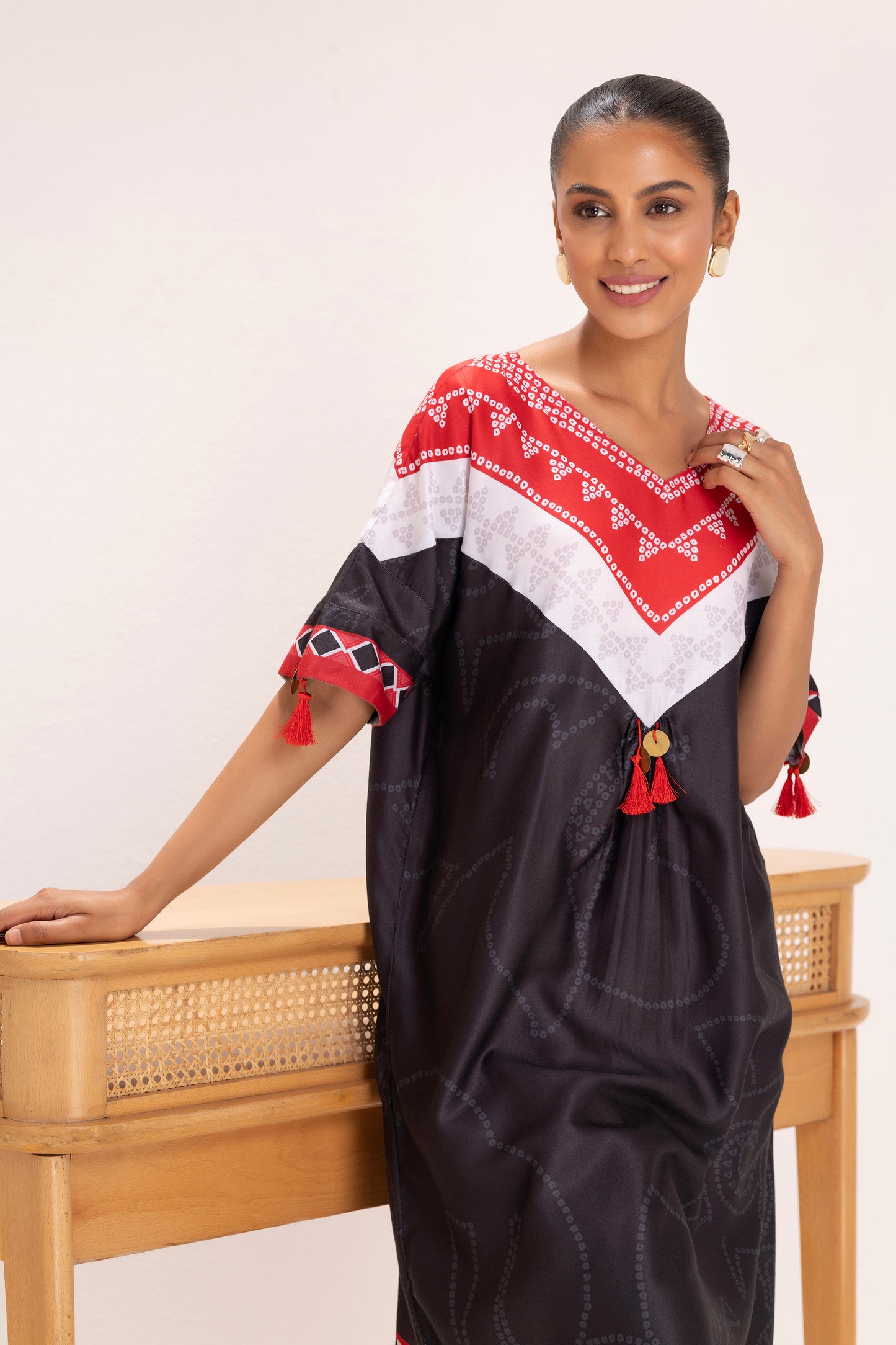 BLACK BANDHANI PRINT NECK KURTA SET