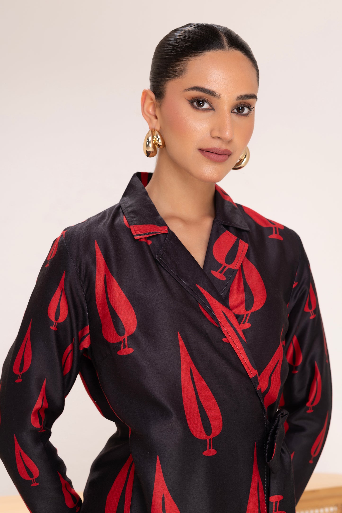 BLACK LEAF MOTIF TRENCH STYLE SET