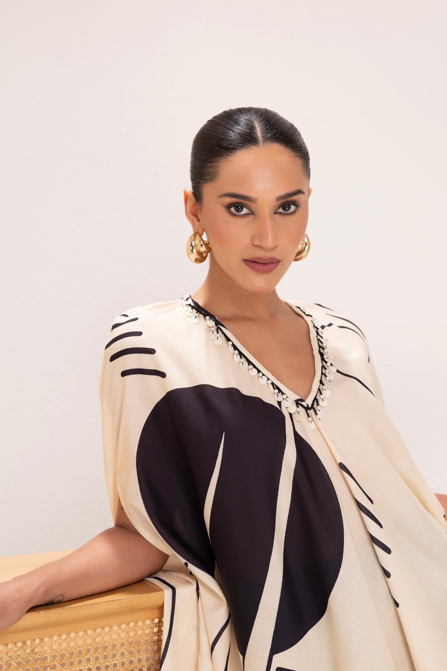 BLACK AND CREAM ABSTRACT PRINT TUNIC SET