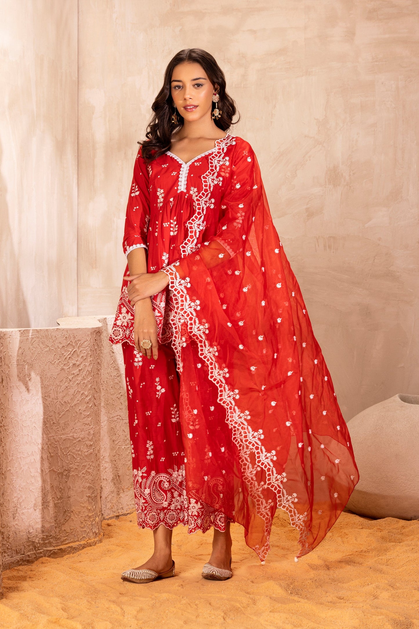 RED SCALLOP EMBROIDERED MUL SUIT SET