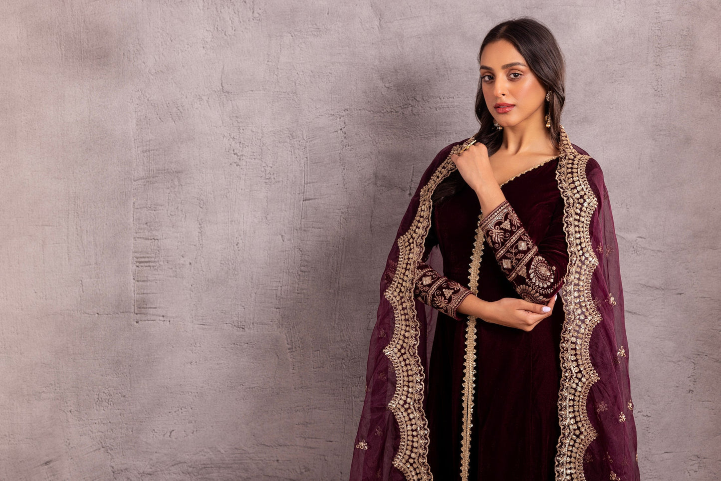 Wine velvet Suit Set with Organza Dupatta