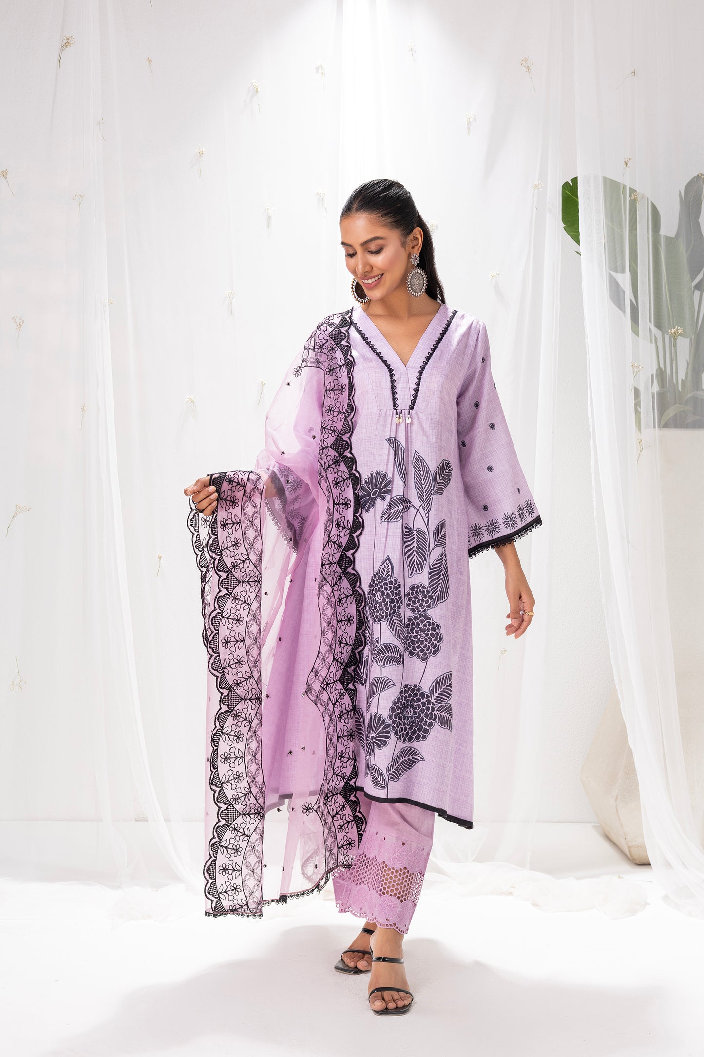 MAUVE AND BLACK FLORAL PRINTED SUIT SET