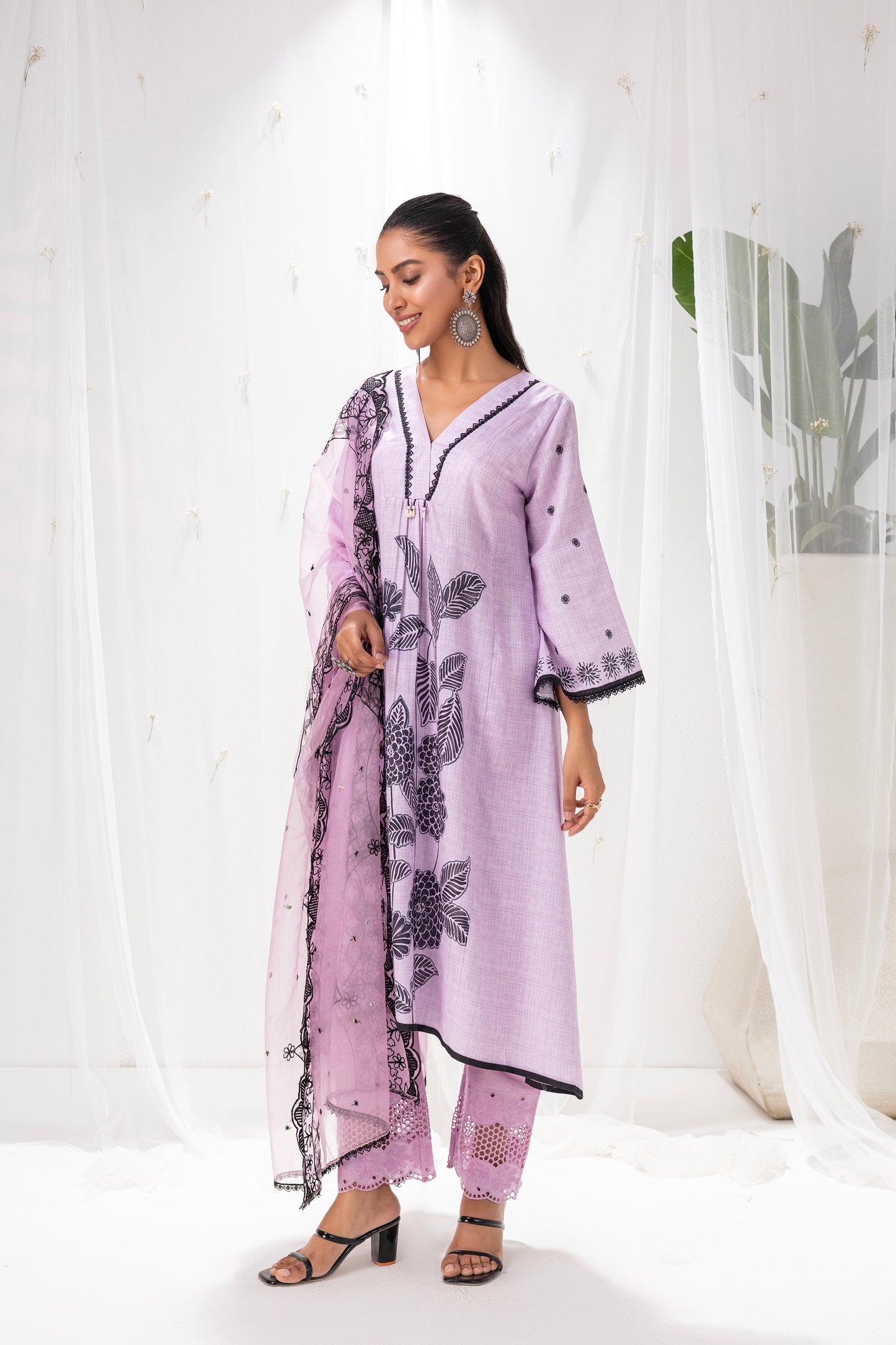 MAUVE AND BLACK FLORAL PRINTED SUIT SET