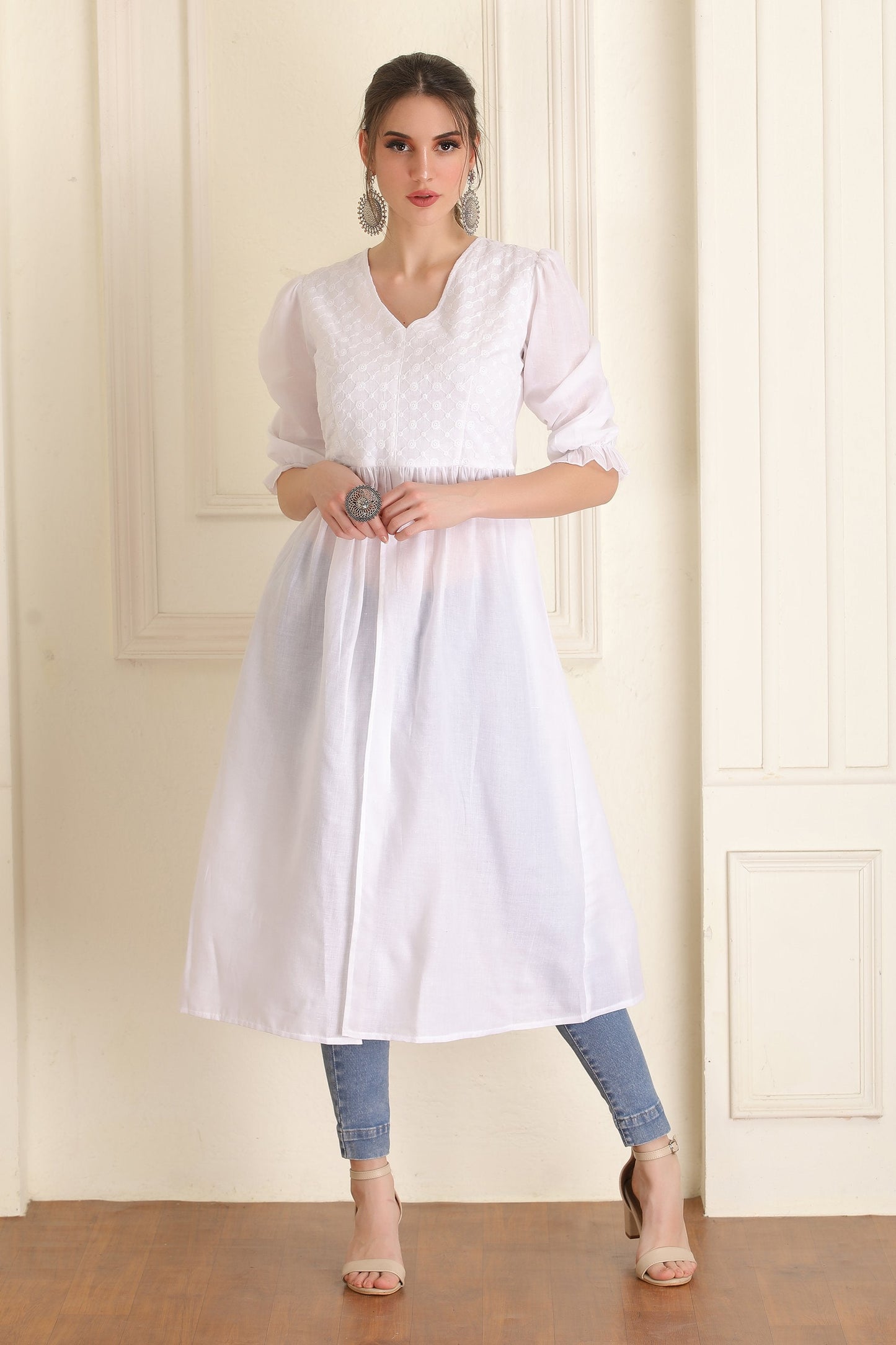 White Embroidered Kurta