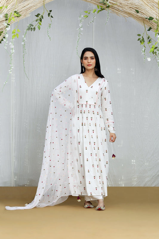 Ivory Floral Embroidered Kurta Set