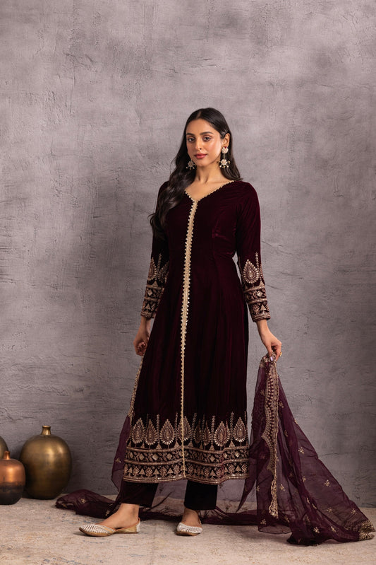 Wine velvet Suit Set with Organza Dupatta